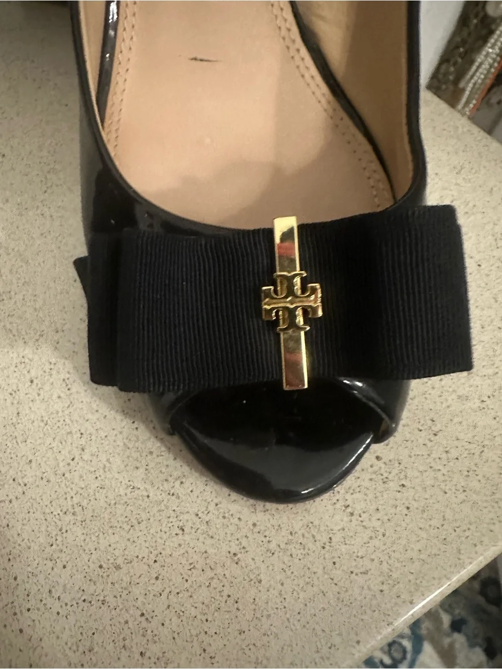 Tory Burch Black Patent Leather Bow Peep-Toe Pumps – Size 9.5